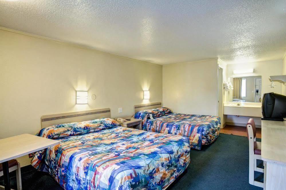 Knights Inn Burlington NC Buitenkant foto
