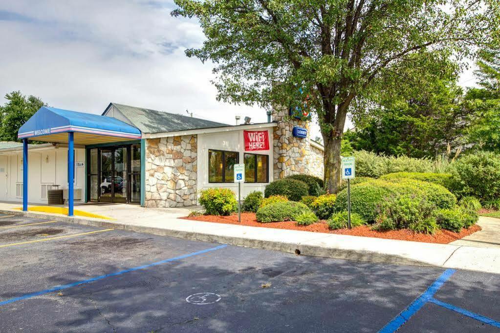 Knights Inn Burlington NC Buitenkant foto
